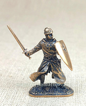Миниатюра из бронзы 1187 206 Рыцарь госпитальер с мечом (конверсия), 40 мм, Седьмая миниатюра - фото